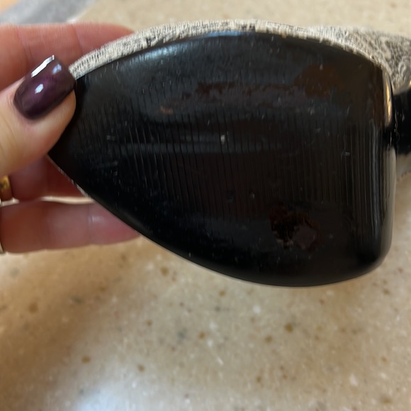 **SOLD** CARLOS by Carlos Santana Heels - Picture 4 of 9